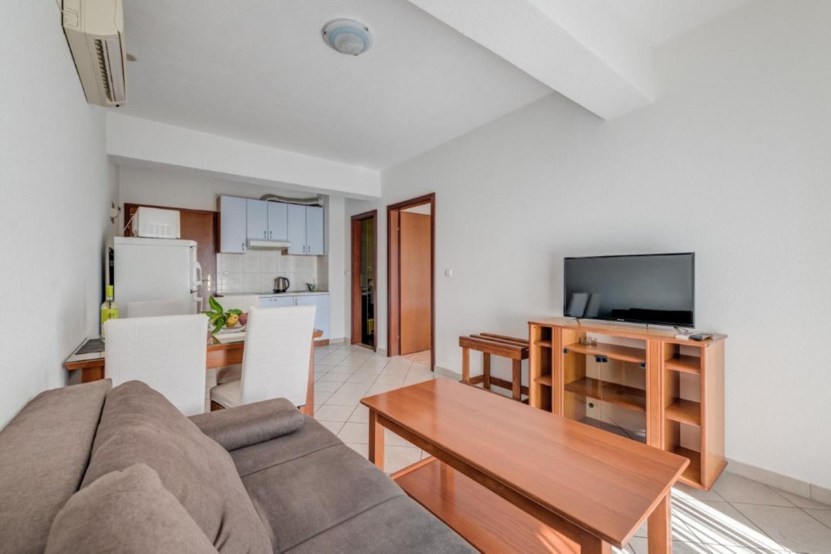 Ruza&Nikolina "1" Apartmani - Baška Voda Extérieur photo
