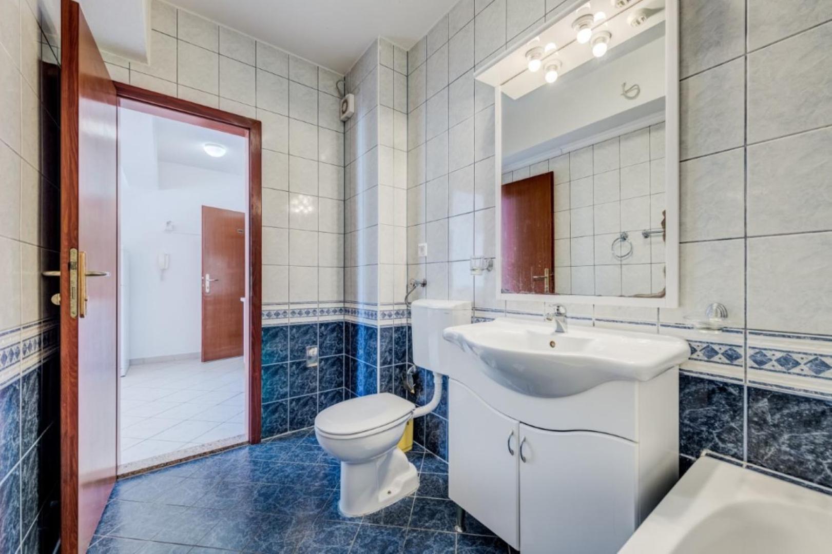 Ruza&Nikolina "1" Apartmani - Baška Voda Extérieur photo