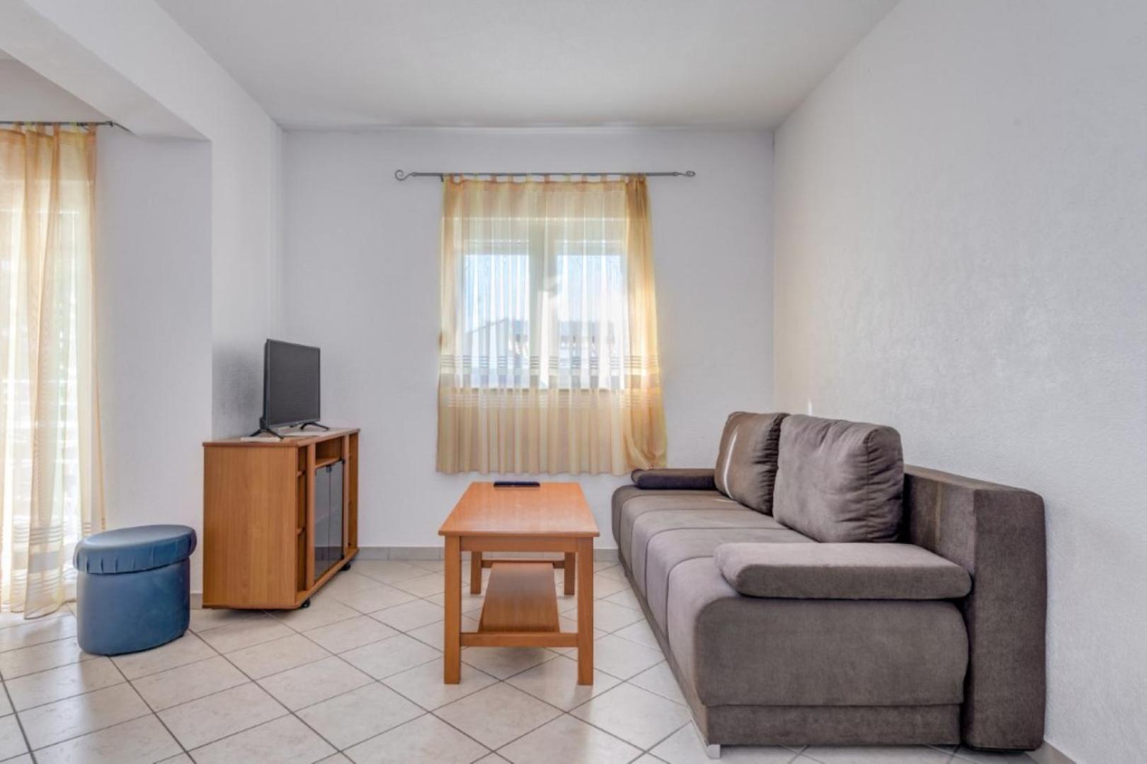 Ruza&Nikolina "1" Apartmani - Baška Voda Extérieur photo