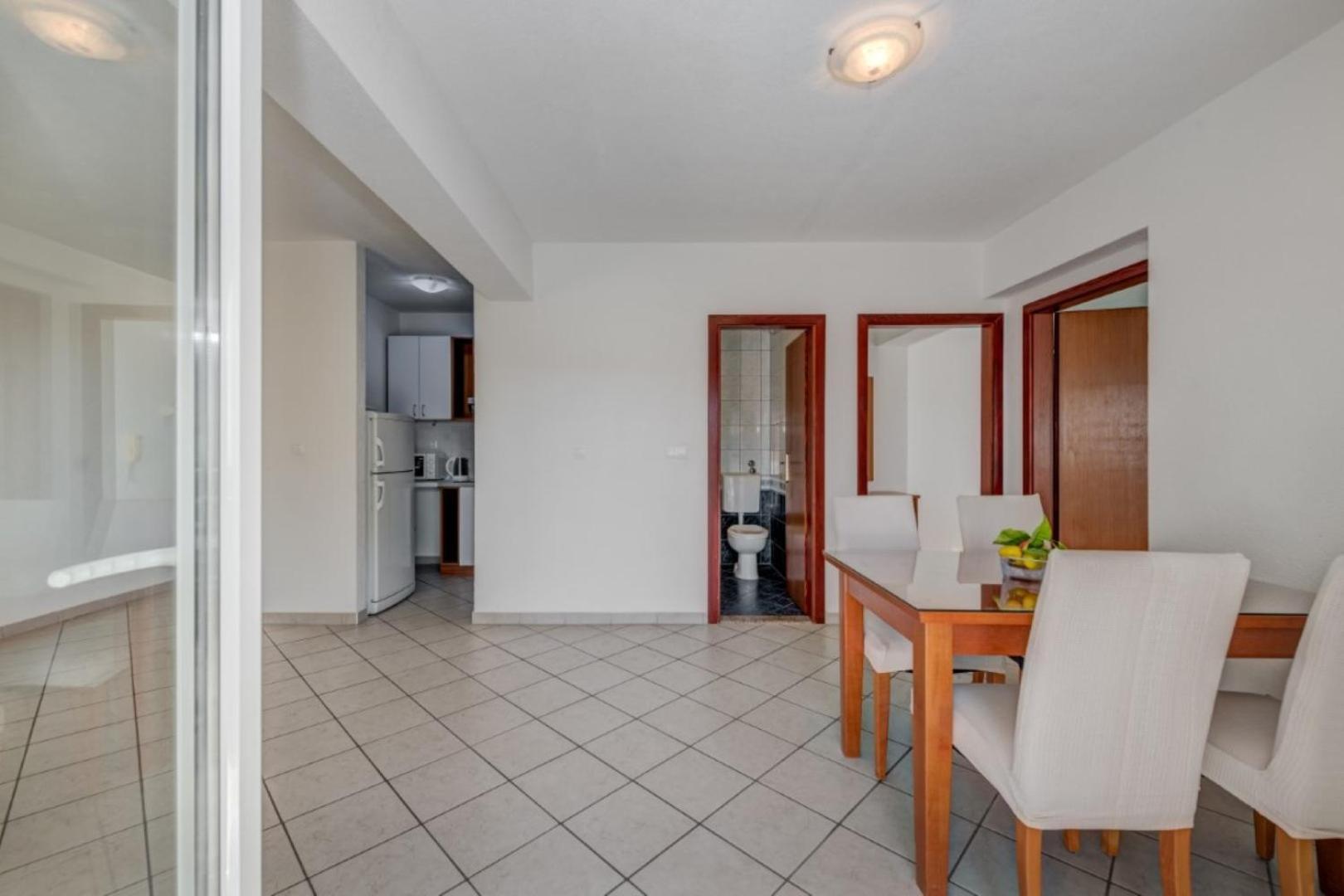 Ruza&Nikolina "1" Apartmani - Baška Voda Extérieur photo