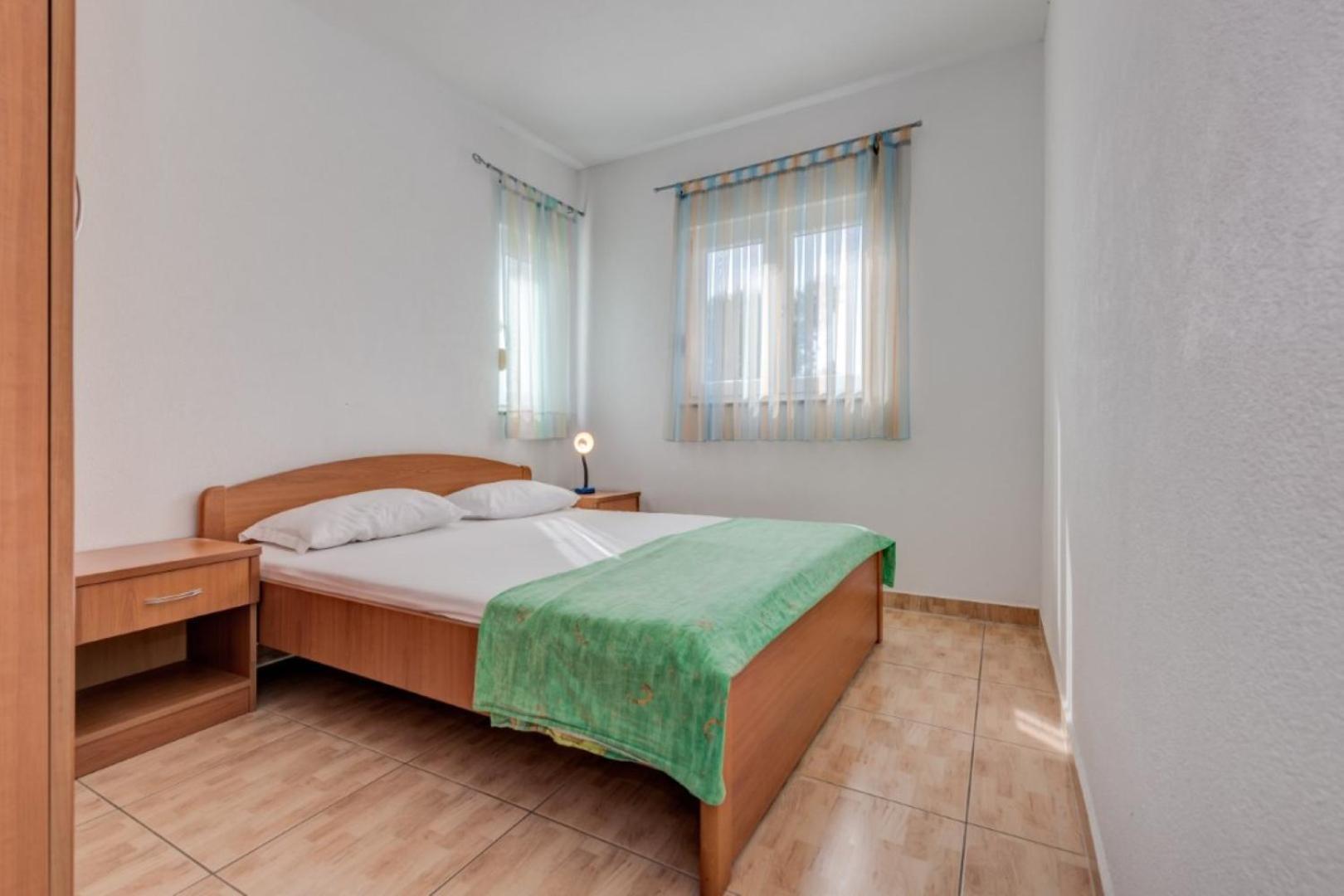 Ruza&Nikolina "1" Apartmani - Baška Voda Extérieur photo